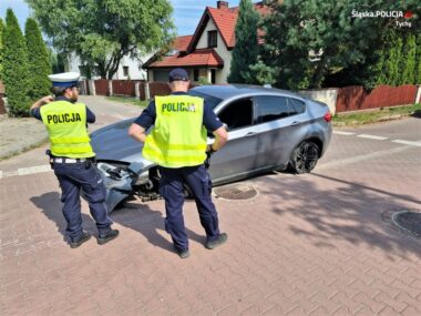 Tychy: Sprawca kolizji nie zatrzymał się do kontroli Kolizja tychy 3 wrzesnia 2024 2