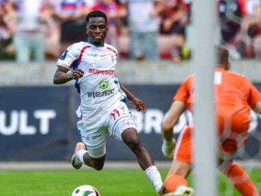 Górnik Zabrze przegrywa u siebie z Lechią Gdańsk Lechia gornik prof