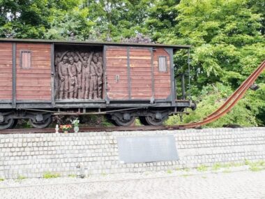 Apel o upamiętnienie ofiar Tragedii Górnośląskiej Miechowice pomnik ofiar tragedii gornoslaskiej