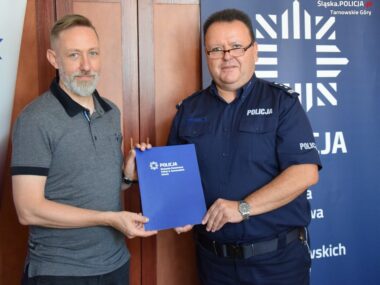 Mieszkaniec Świętochłowic uratował 6-latka przed utonięciem Mieszkaniec swietochlowic uratowal 6 letniego chlopca 3
