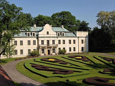 Muzeum Zagłębia w Będzinie zaprasza na ,,Spacer pamięci" Palac mieroszewskich w bedzinie