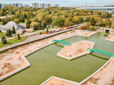 Kanał Regatowy w Parku Śląskim znów pełny wody, ale na powrót kajaków trzeba będzie jeszcze poczekać Kanał Regatowy w Parku Śląskim znów pełny wody, ale na powrót kajaków trzeba będzie jeszcze poczekać