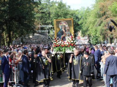 Piekary Śląskie zapraszają na jubileuszowe Oratorium Pielgrzymka Stanowa Kobiet i Dziewcząt do Piekar Śląskich