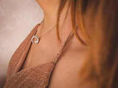 Afera w Piekarach Śląskich z dekoltem w roli głównej Piekary slaskie turzanski akcja profilkatyczna