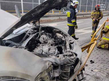 Pijany i z sądowym zakazem wjechał w barierki Pijany z zakazem wjechal w barierki 5