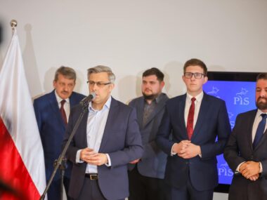 PiS w Gliwicach zachęca do głosowania na Mariusza Śpiewoka Pis w gliwicach poparl mariusza spiewoka 3