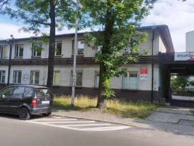 Rusza rozbiórka stacji Pogotowia w Rudzie Śląskiej Pogotowie ruda slaska