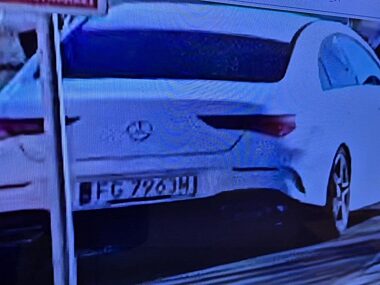Brutalny rozbój w Sosnowcu, policja szuka sprawców Poszukiwany samochód Sosnowiec