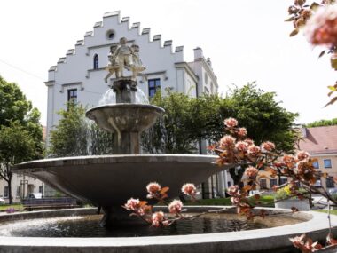 W Pyskowicach szykują się zmiany. Fontanna przejdzie remont Pyskowice fontanna rynek