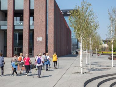 Katowice podsumowały działania dla seniorów w 2023 r. Seniorzy przed ciniba