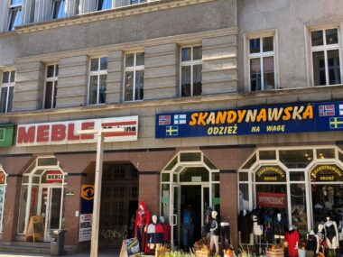 Pamiyntocie ôstatnio dekada XX wieku? Sklepy witryny kicz