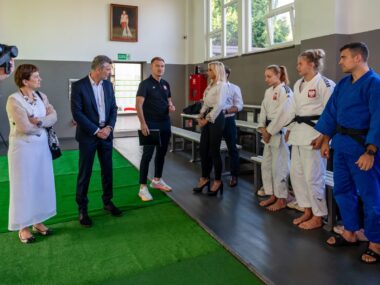 Nitras w Bytomiu: Chcemy złamać monopol związków sportowych Slawomir nitras w bytomiu oglosil program klub pro 7