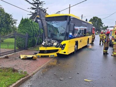 Wypadek autobusu miejskiego w Tarnowskich Górach Wypadek autobusu miejskiego w Tarnowskich Górach