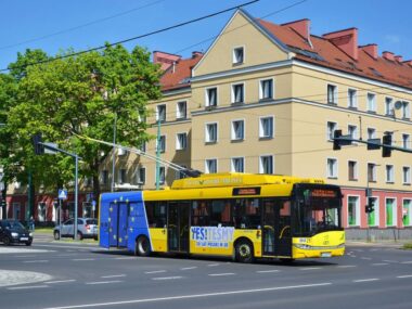 Eurotrajtki zaakcentują XX-lecie Tychów w UE Trolejbus na XX-lecie Polski w UE w Tychach