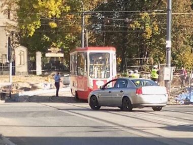 Szesnastolatka potrącona przez tramwaj w Chorzowie Tramwaj chorzow wypadek