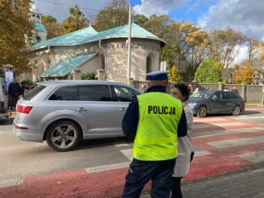 Zbliża się 1 listopada i zmiany na drogach w powiecie Wszystkich swietych tarnowskie gory utrudnienia drogowe