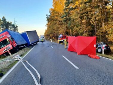 Śmiertelny wypadek na DK46. Droga całkowicie zablokowana Śmiertelny wypadek na DK46. Droga całkowicie zablokowana