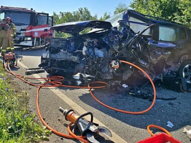Tragiczny karambol pięciu samochodów w Pawłowicach Tragiczny karambol pięciu samochodów w Pawłowicach