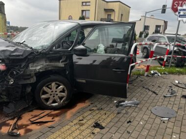 Wypadek w Pyrzowicach. Cztery pasażerki trafiły do szpitala Wypadek w Pyrzowicach