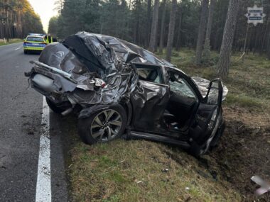 Seria zdarzeń drogowych w powiecie tarnogórskim Wypadek pomiędzy Tworogiem a Bruśkiem