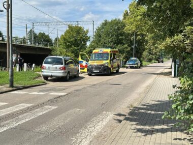 Kalety. 13-letni rowerzysta potrącony przez samochód Zderzenie auto rower Kalety