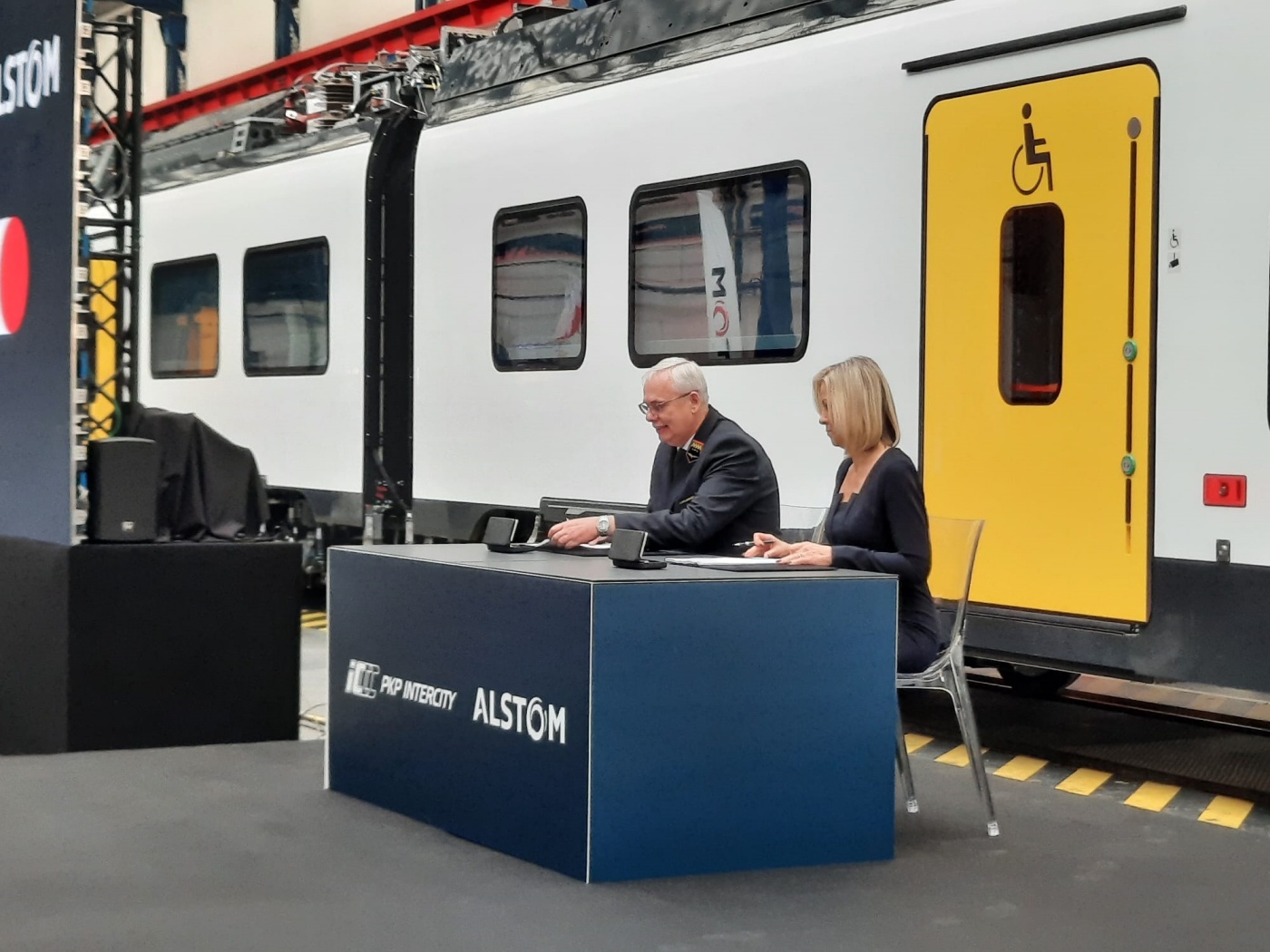 Alstom intercity umowa 17