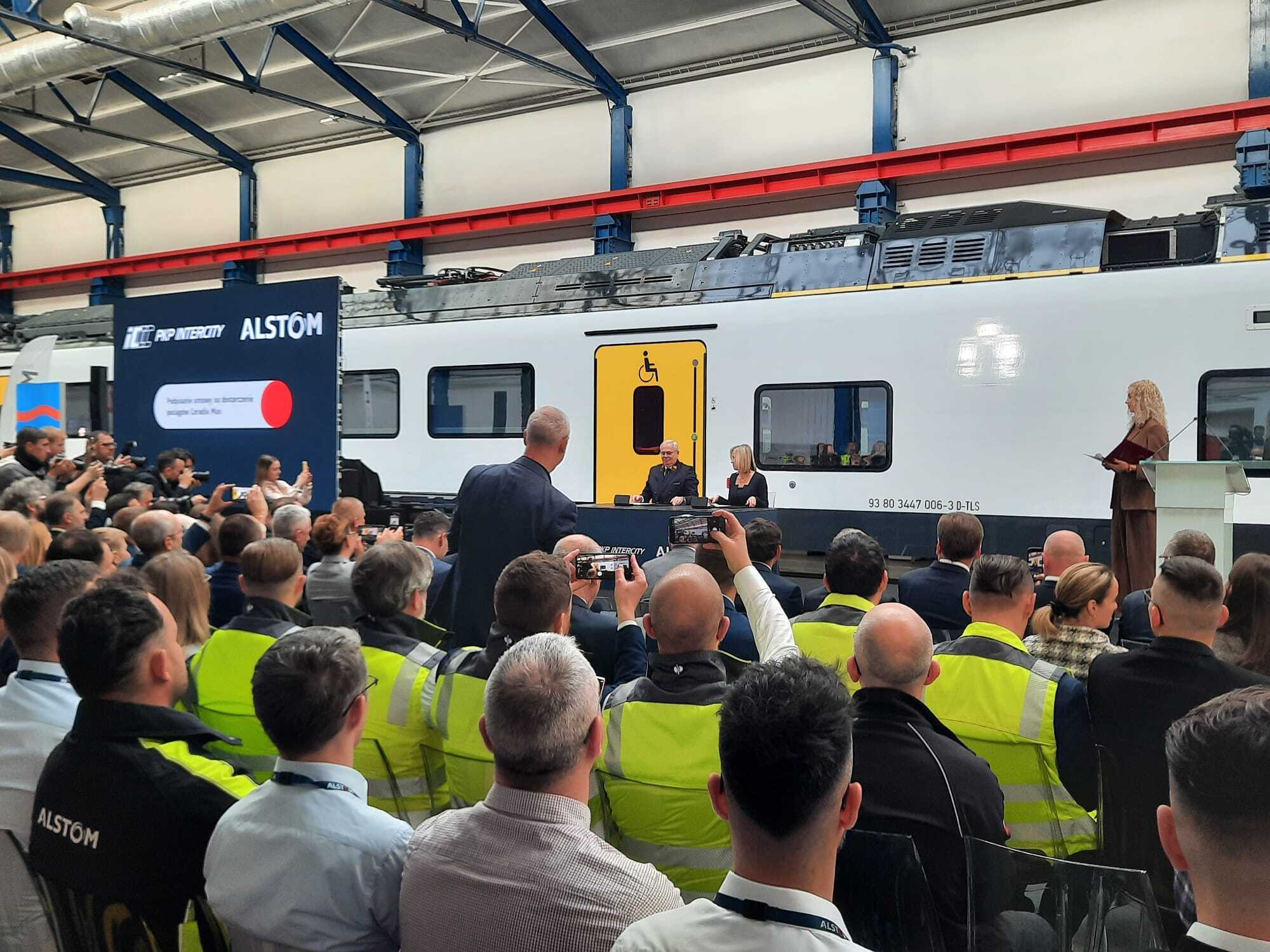 Alstom intercity umowa 18