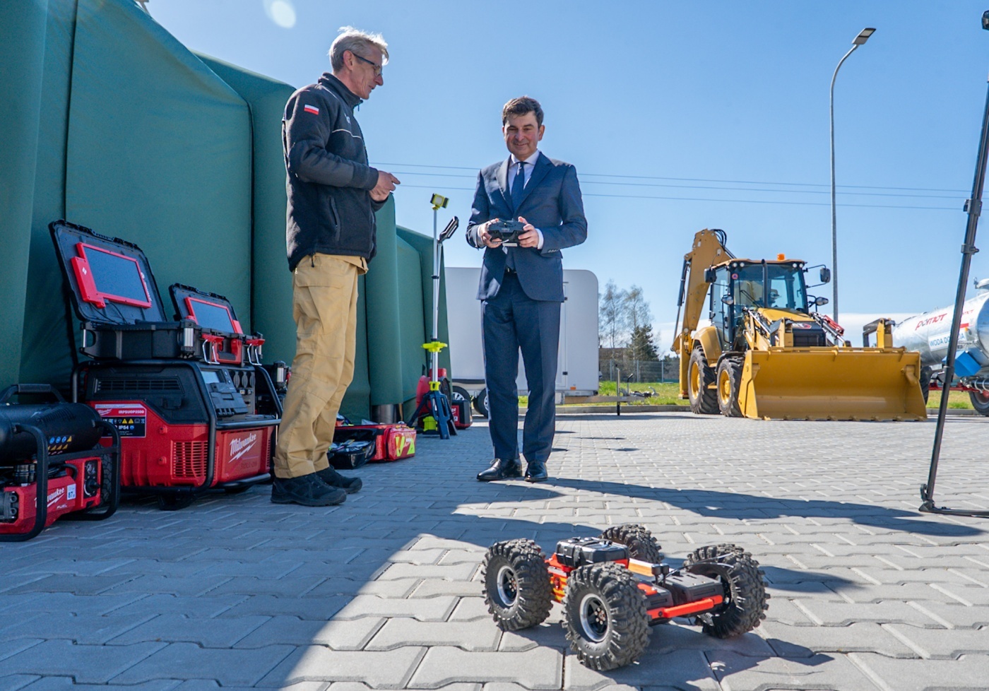 Bierun umowa na magazyn obrony cywilnej 2