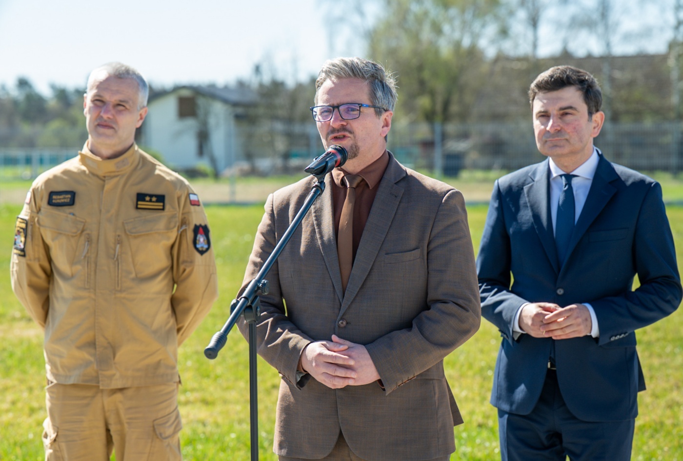 Bierun umowa na magazyn obrony cywilnej 3