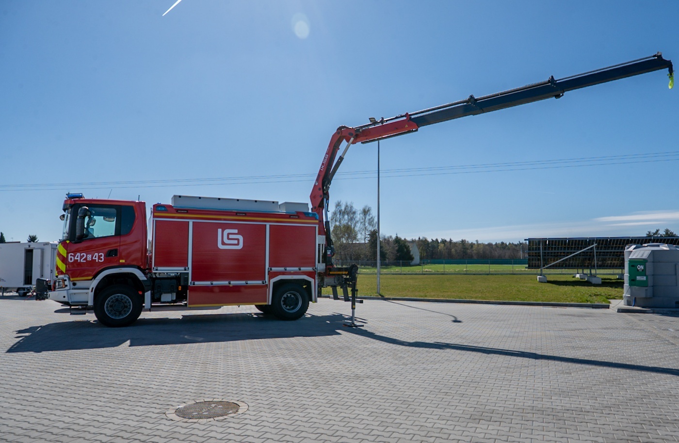 Bierun umowa na magazyn obrony cywilnej 7