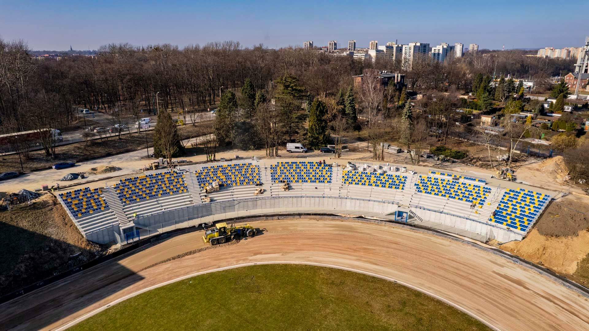 Budowa nowych trybun na stadionie im. Pawła Waloszka