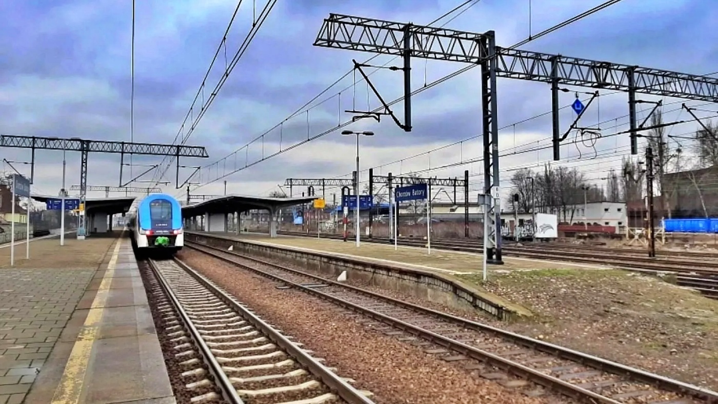 Uwaga, całkowita przerwa w ruchu pociągów na ważnej linii kolejowej łączącej śląskie miasta! To z powodu budowy wiaduktu