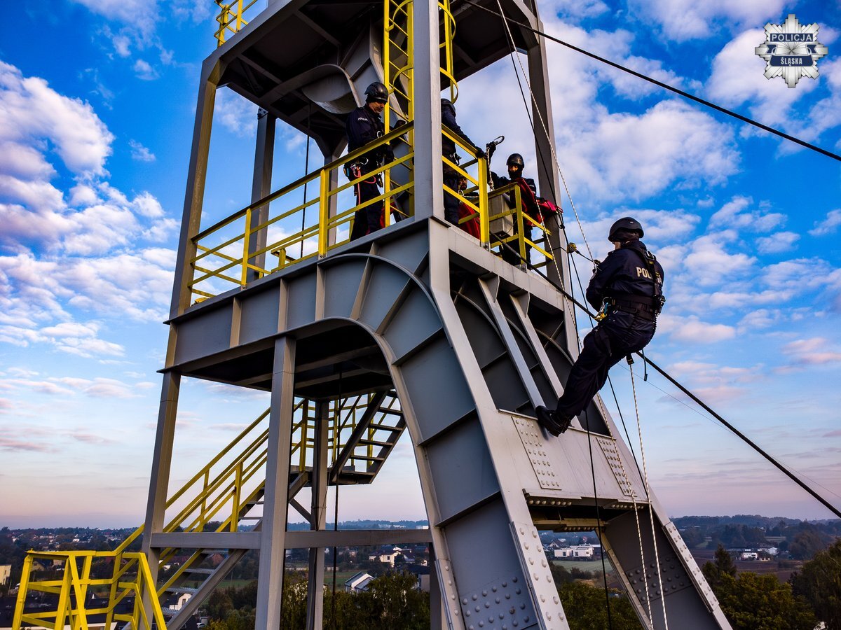 Cwiczenia policji zabytkowa kopalnia srebra 1