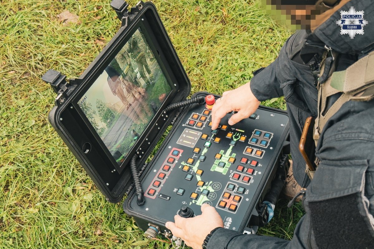 Cwiczenia policji zabytkowa kopalnia srebra 10