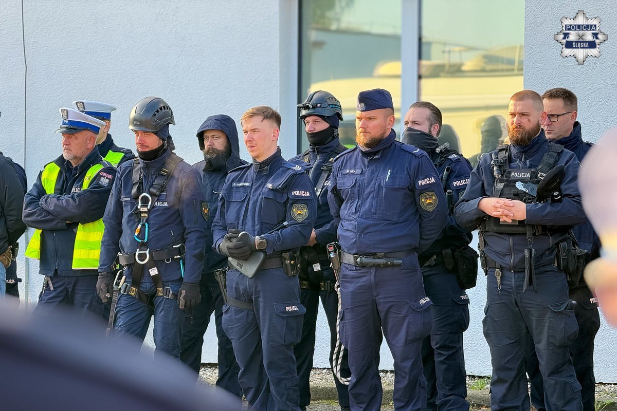 Cwiczenia policji zabytkowa kopalnia srebra 30