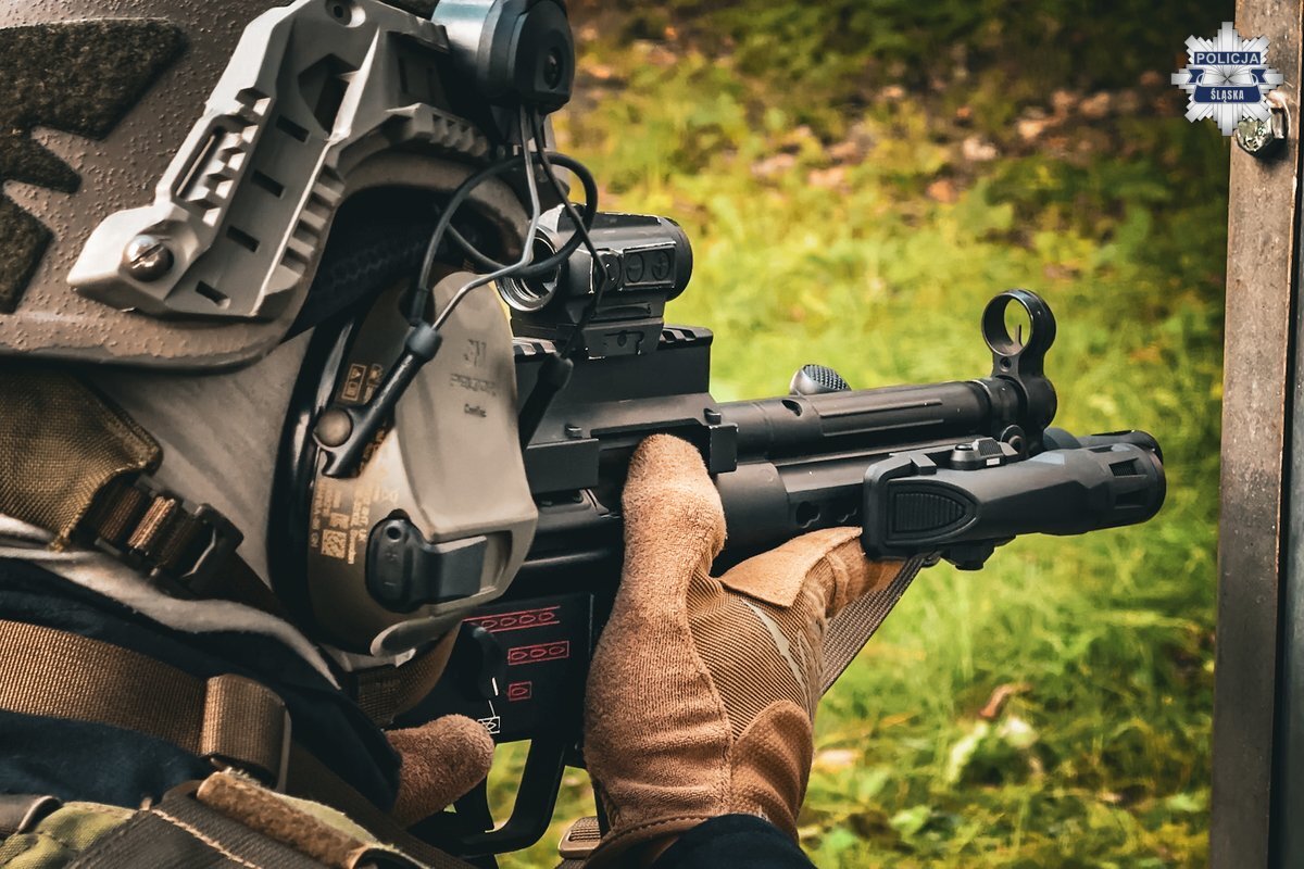 Cwiczenia policji zabytkowa kopalnia srebra 39