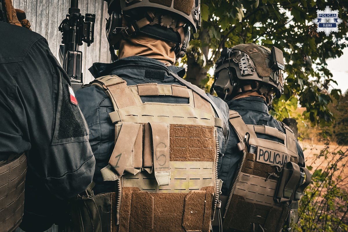 Cwiczenia policji zabytkowa kopalnia srebra 40