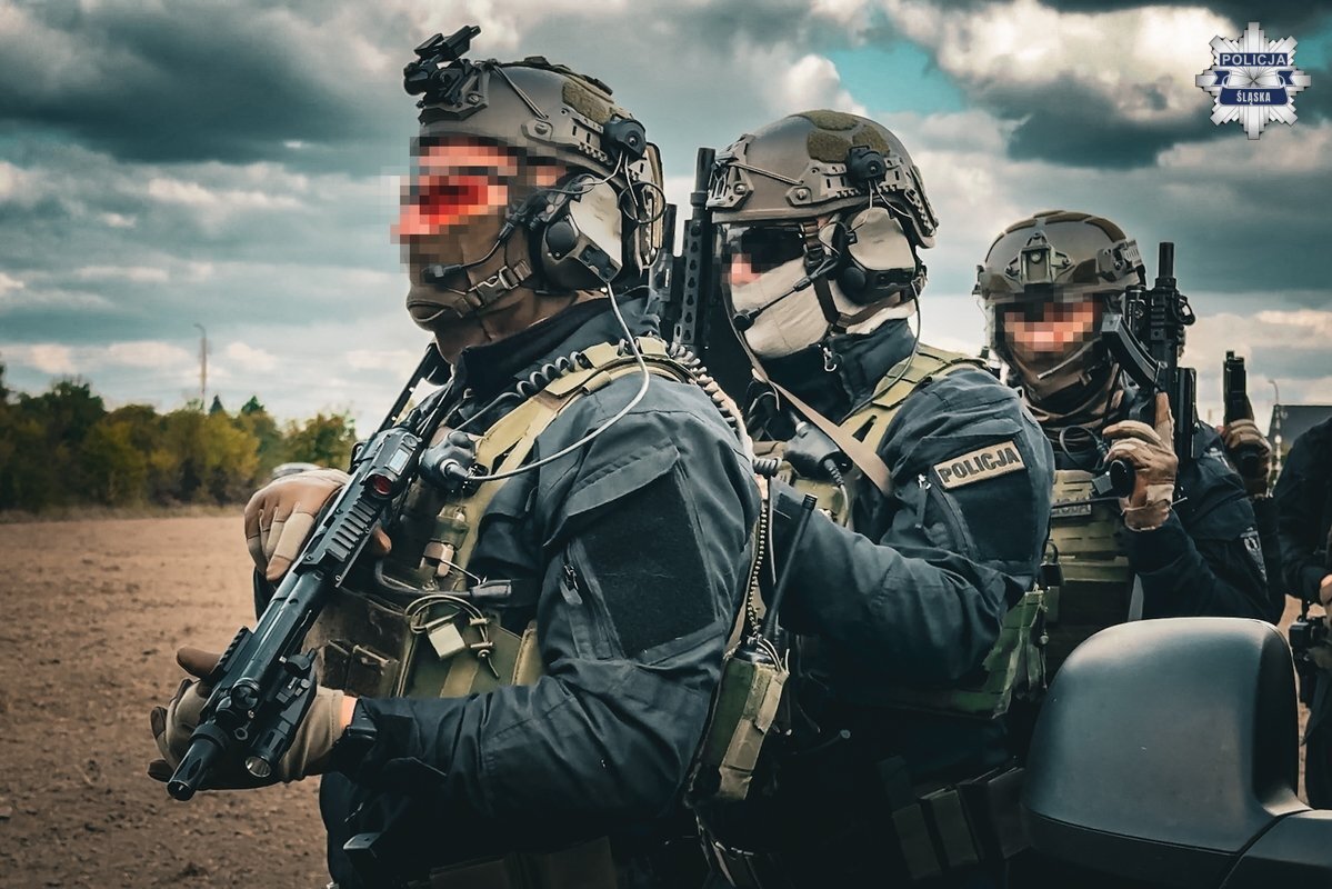 Cwiczenia policji zabytkowa kopalnia srebra 42