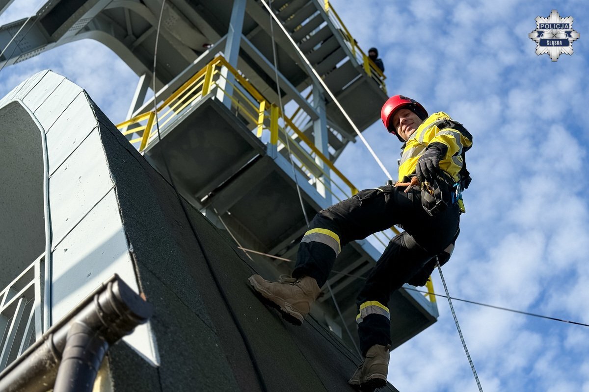Cwiczenia policji zabytkowa kopalnia srebra 6