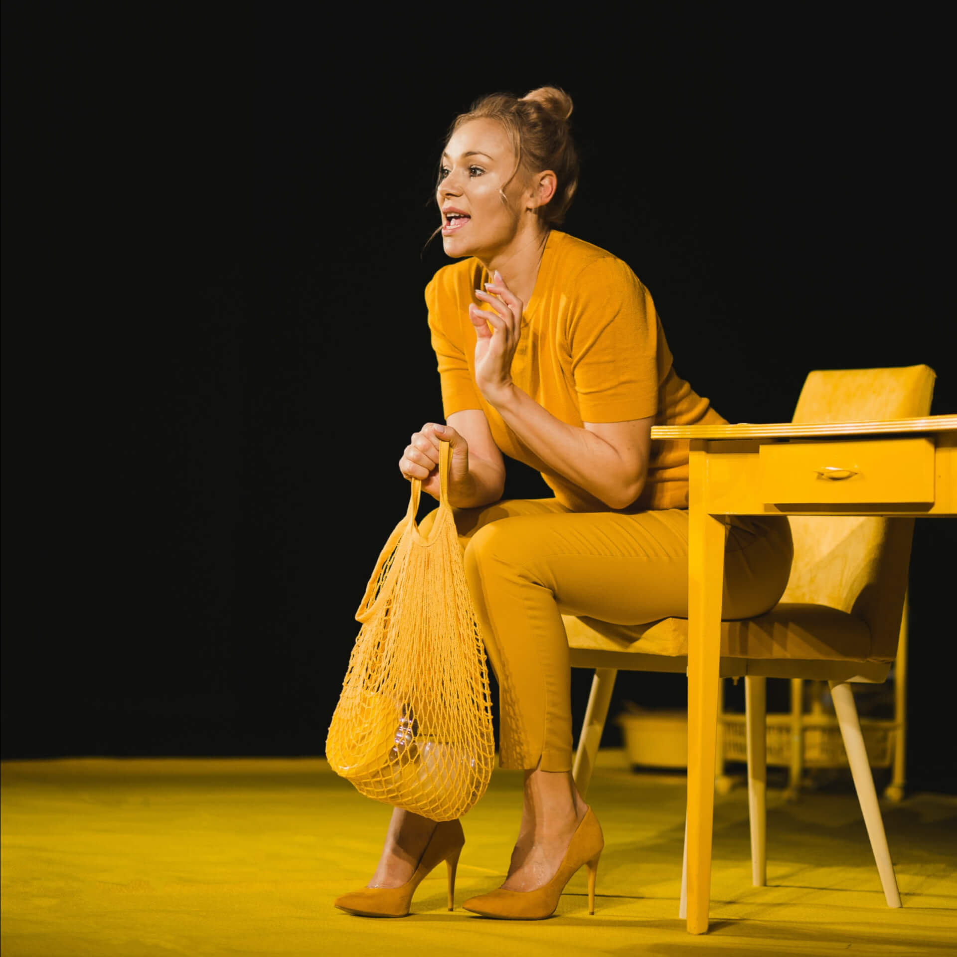 “DOMÓWKA“, Scenariusz i reżyseria: Sonia Bohosiewicz spektakl poza konkursem / czas trwania: 90 minut