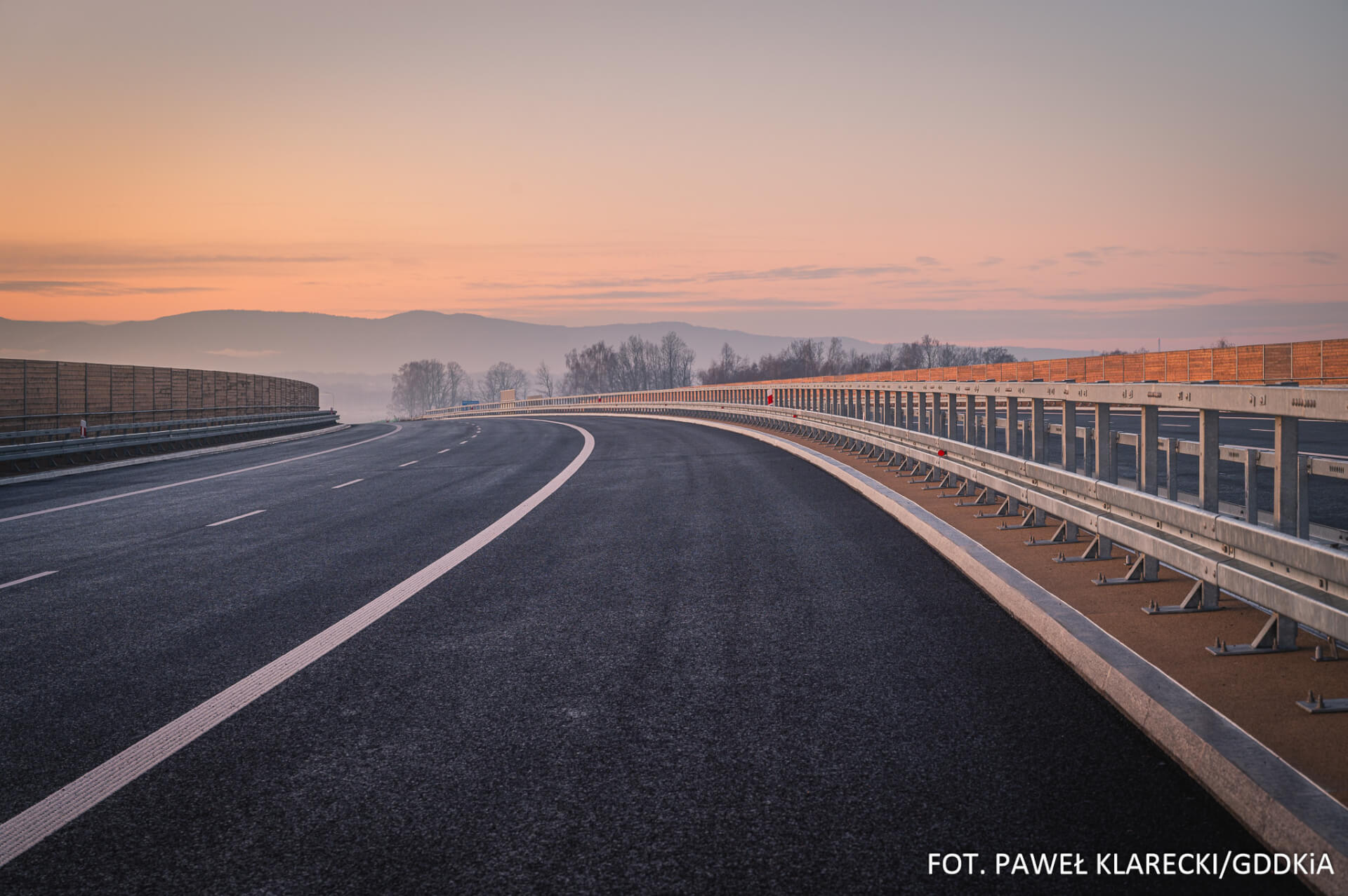 Nowa droga otwarta w województwie śląskim. To kolejny etap budowy nowoczesnej drogi ekspresowej S1