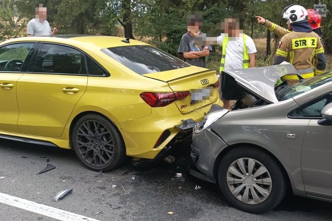 Zdarzenie drogowe na DW 908 w powiecie tarnogórskim