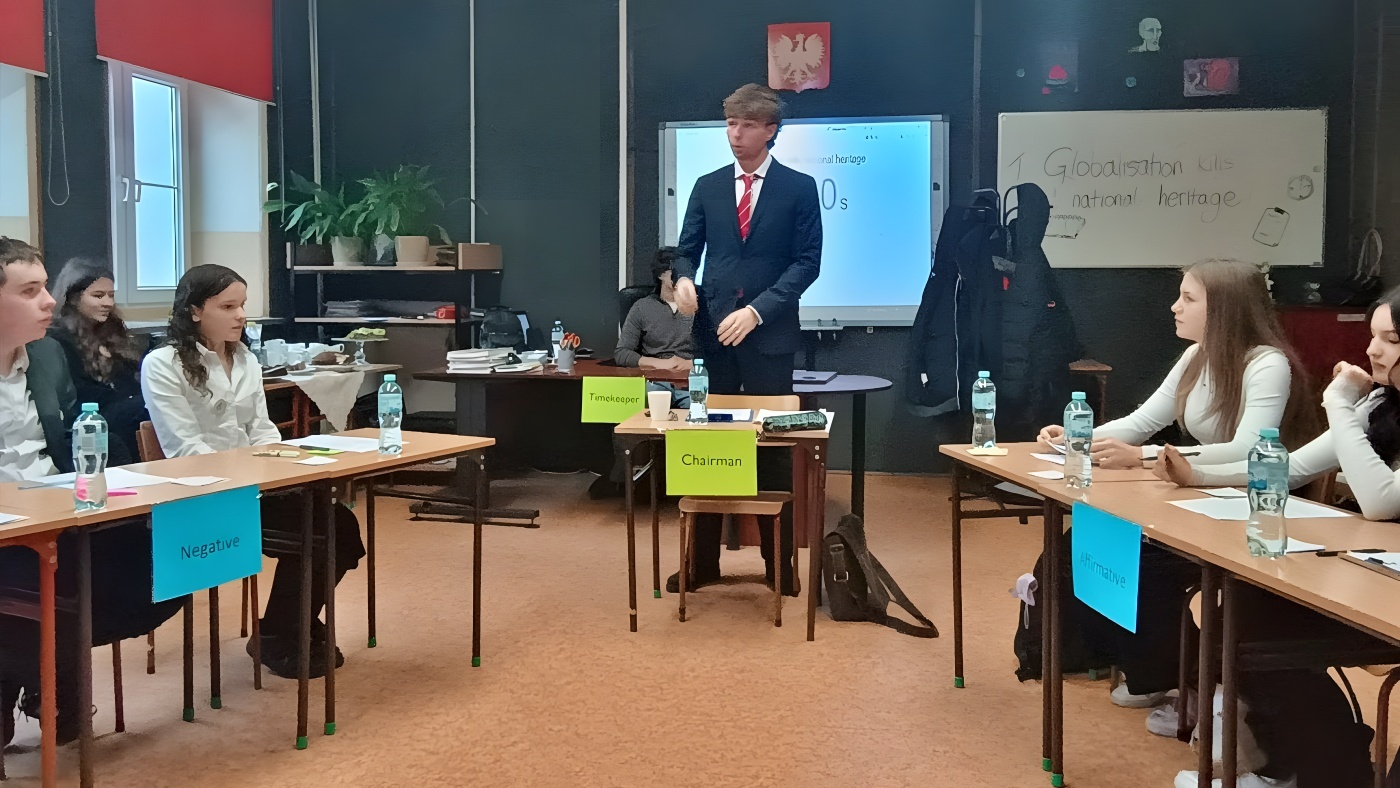 „Dzień Obu Brzegów Brynicy”. Angielska debata młodych Ślązaków i Zagłębiaków