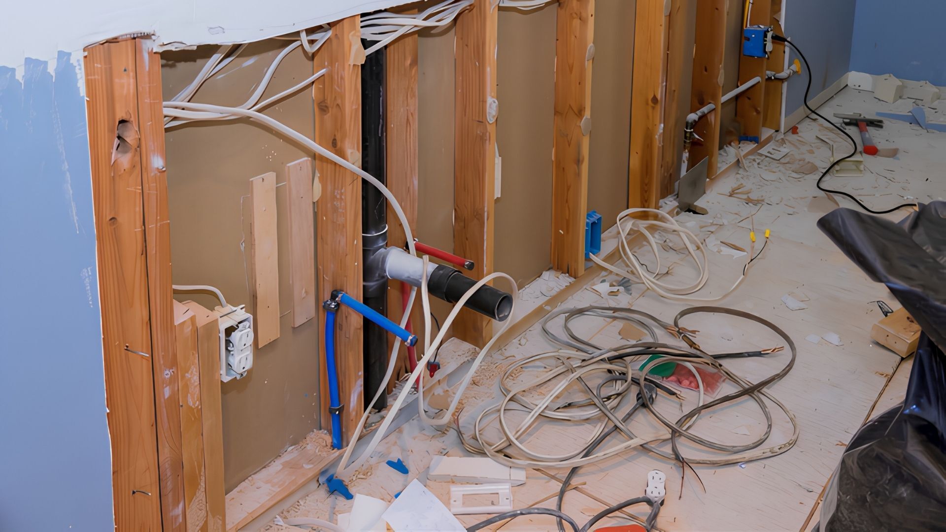 Remont w Chorzowie? Stara instalacja elektryczna to nie gruz, tylko miedź