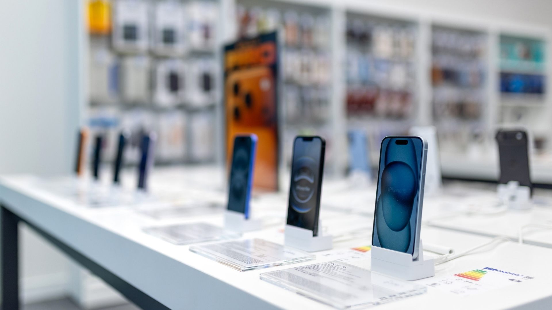Nowy salon iSpot w M1 Czeladź