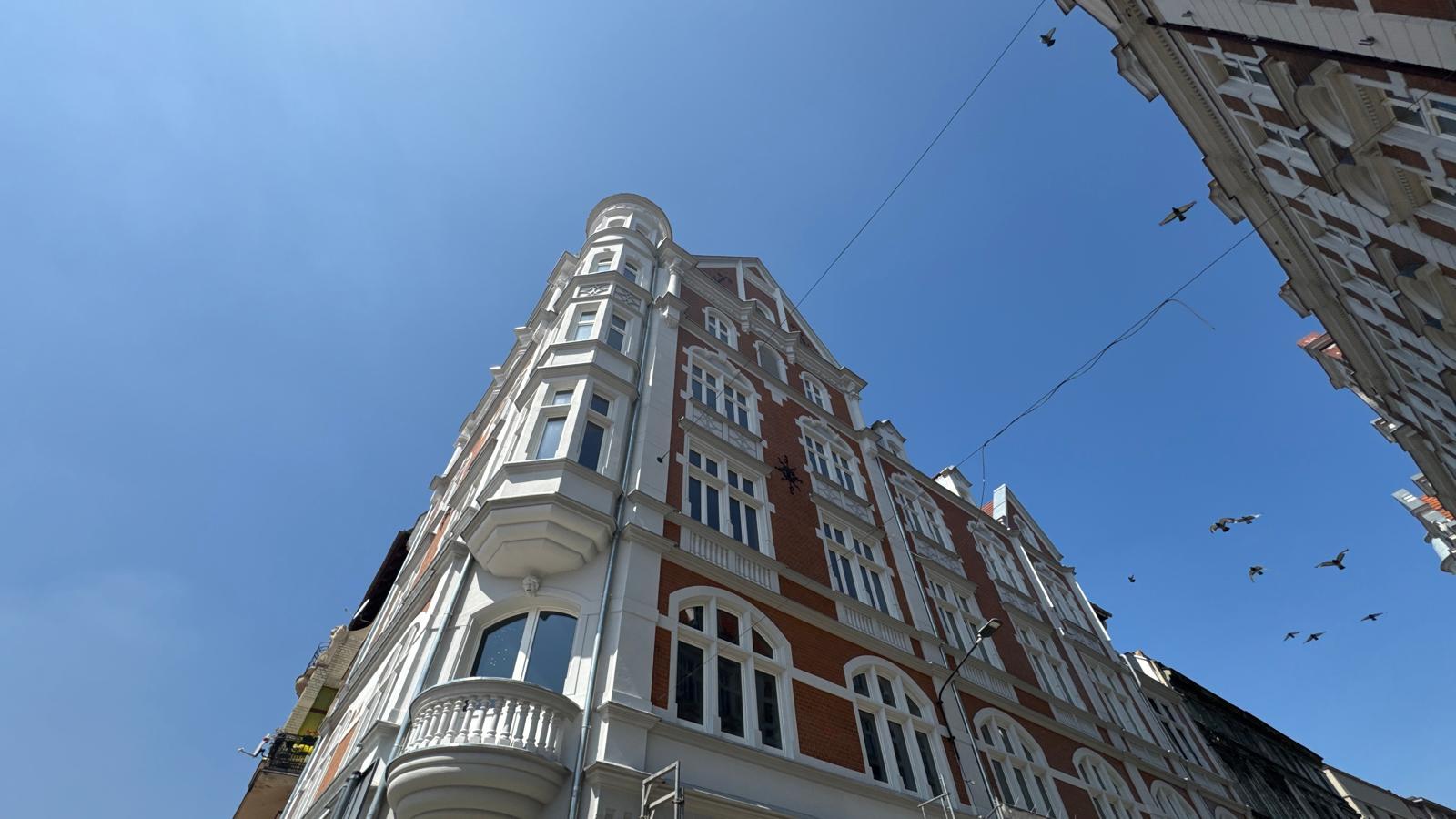 Wyremontowana kamienica u zbiegu Rynku i ul. Podgórnej w Bytomiu