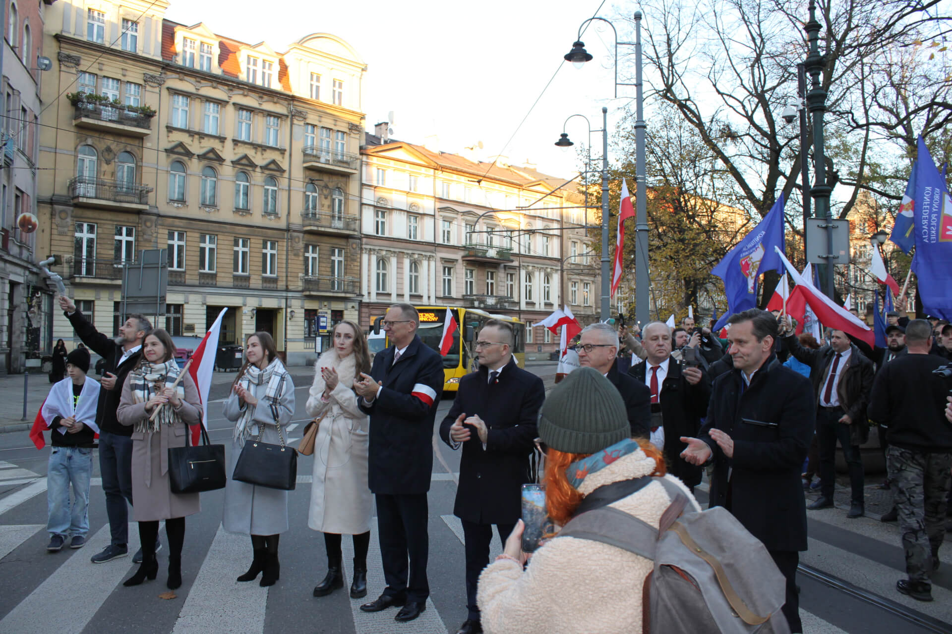 Około 10 tysięcy członków central związkowych z regionu oraz sympatyków wzięło udział w marszu gwiaździstym