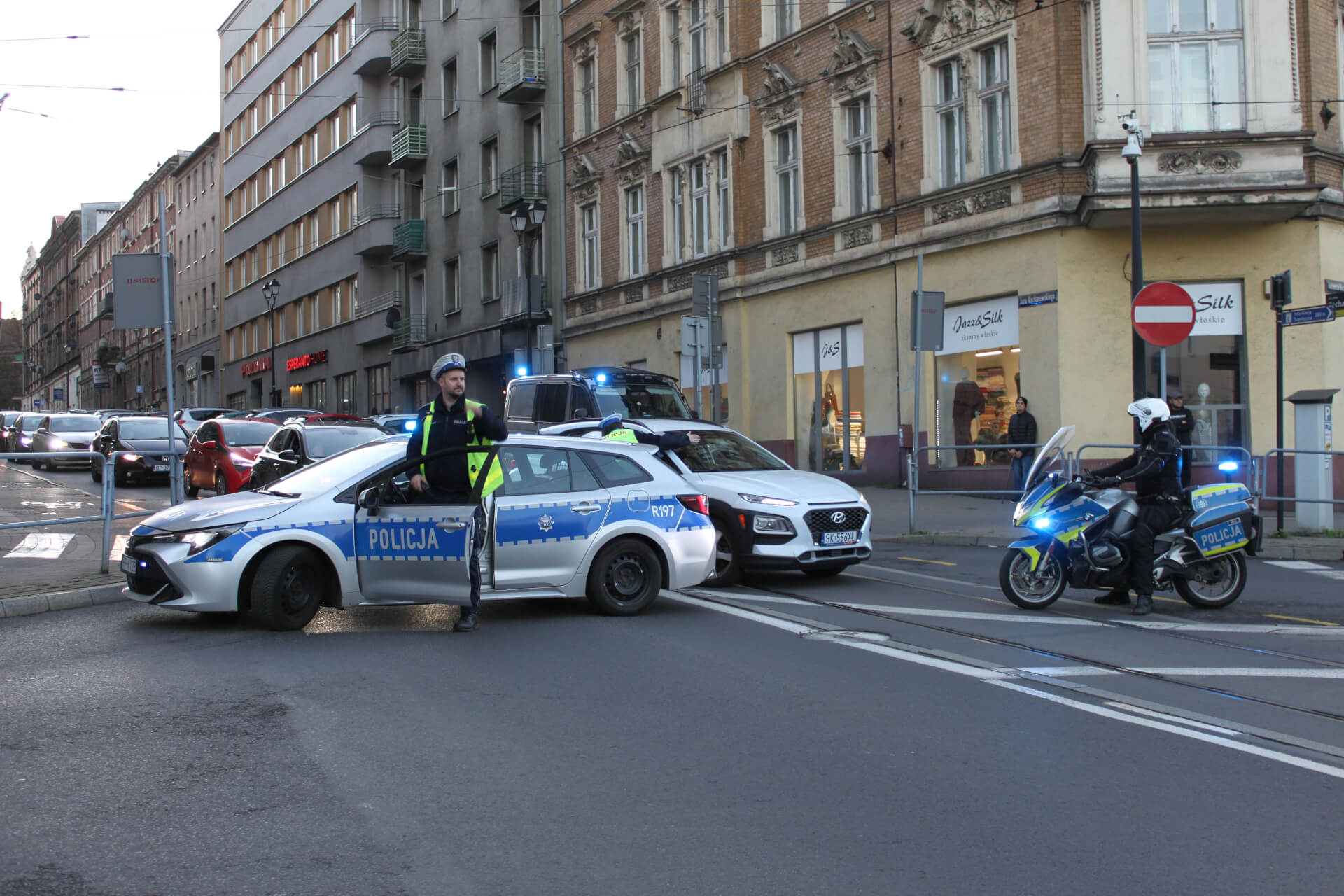 Około 10 tysięcy członków central związkowych z regionu oraz sympatyków wzięło udział w marszu gwiaździstym