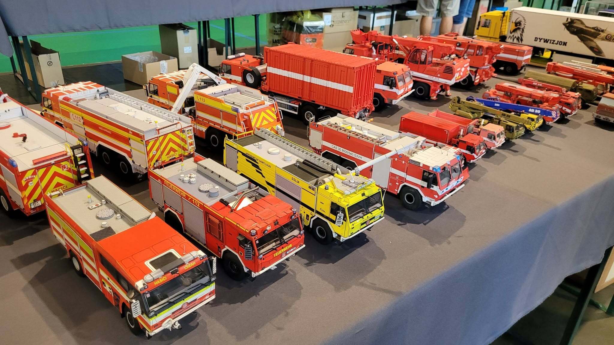 Konkurs modeli kartonowych 5