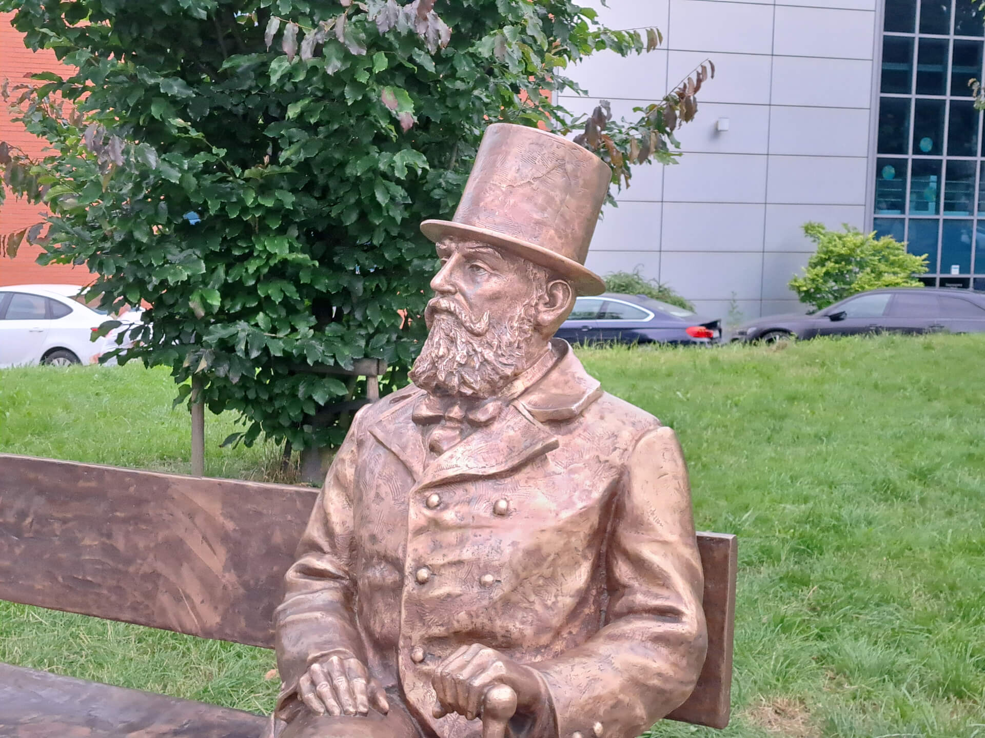 Ławeczka z księciem Guido Hencklem von Donnersmarckiem